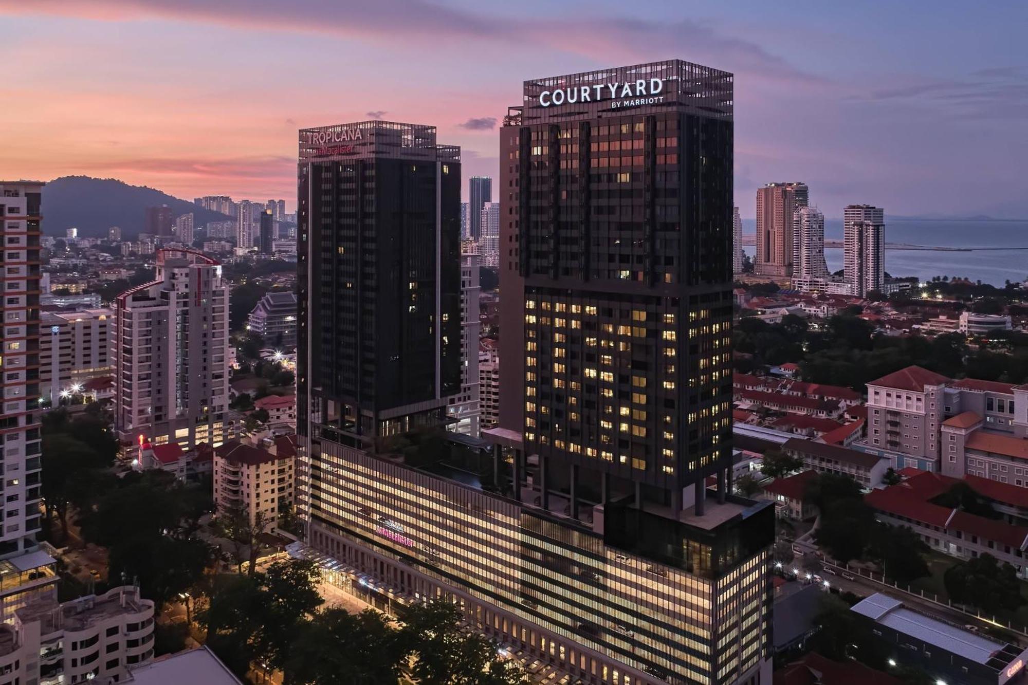 Courtyard By Marriott Penang Hotel George Town Exterior foto